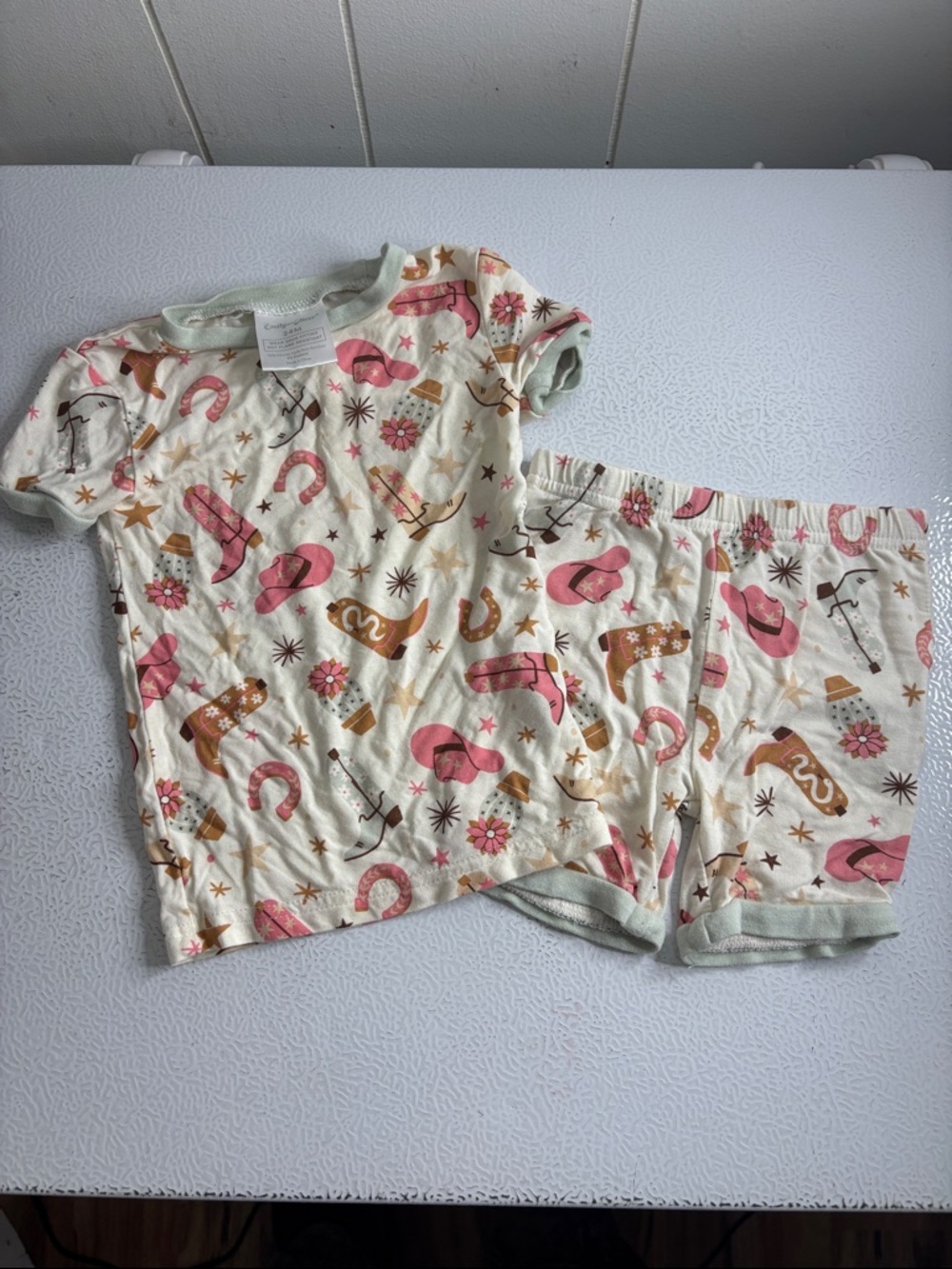 362 - Kids Short Sleeve Pajama Set in Cream with Pink and Brown Western Print